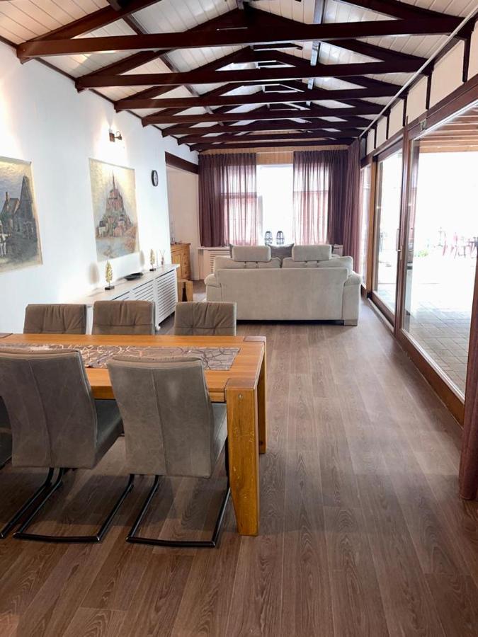 Beejmig Villa Arcen Bagian luar foto